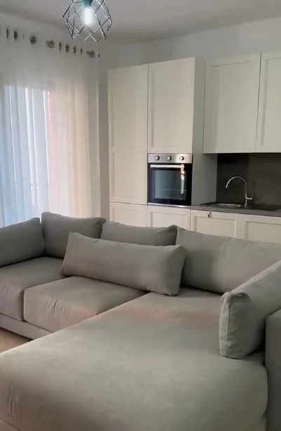 Tirane, jepet me qera apartament 1+1 Kati 3, 73 m² 750 € (Delijorgji)