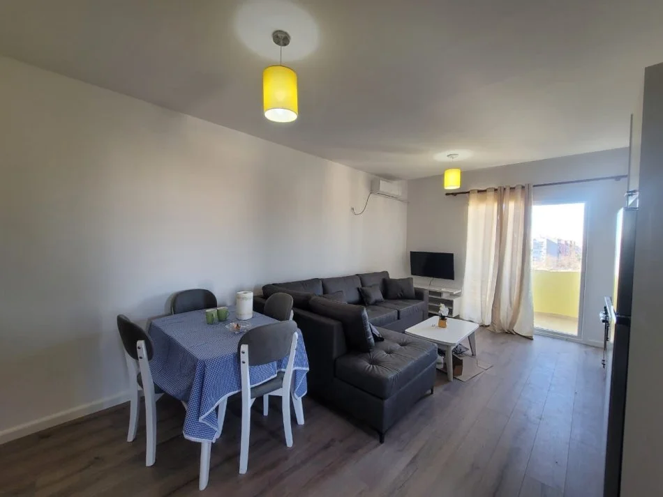 Tirane, shitet apartament 1+1 Kati 5, 60 m² 115.000 € (Kupola)