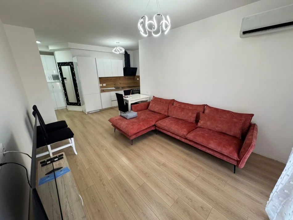 Tirane, jepet me qera apartament 1+1 Kati 3, 58 m² 600 € (21 dhjetori)