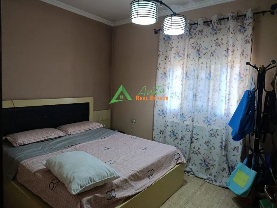 Tirane, shitet apartament 2+1+Ballkon Kati 4, 86 m² 158 000 Euor(Ish Fusha Aviacionit)