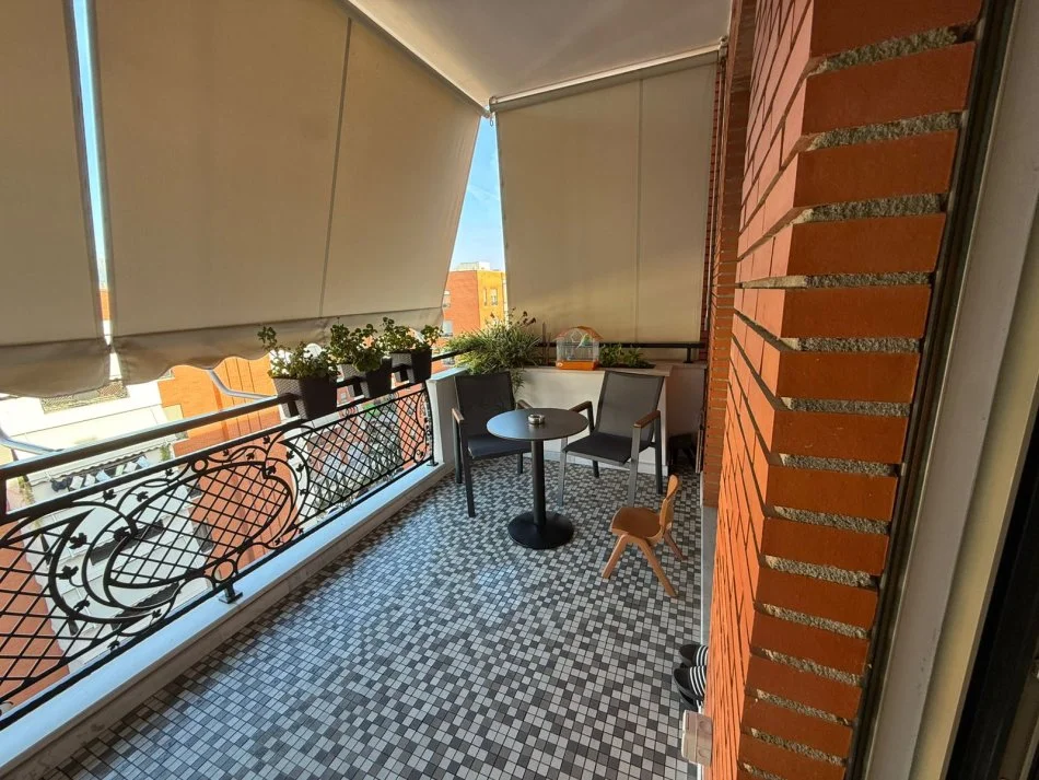 Tirane, shitet apartament 3+1+Ballkon , 202 m² 750.000 € 