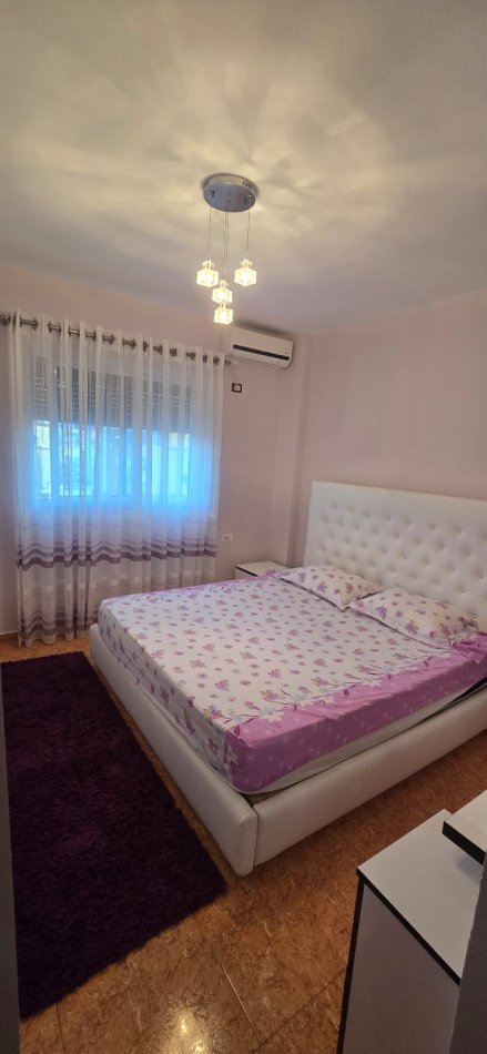 Tirane, jepet me qera apartament 1+1 Kati 7, 60 m² 500 € (Ish Parku i Autobuzave)