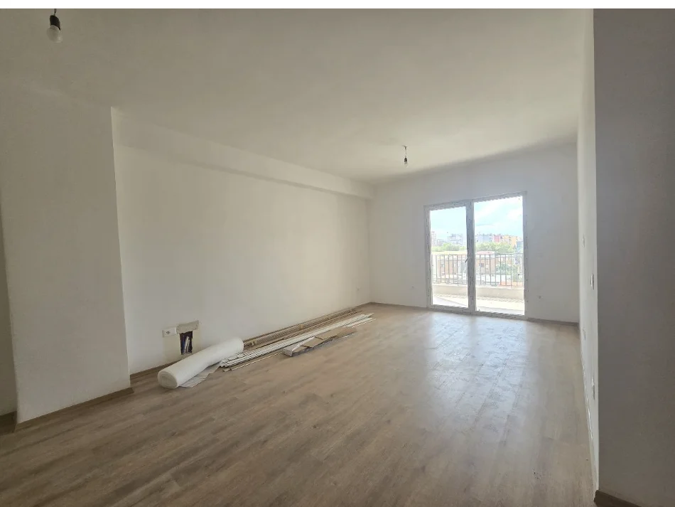 Tirane, shitet apartament 2+1+Aneks+Ballkon Kati 3, 117 m² 187.000 € (laprake , ish dogana , rruga dritan hoxha)