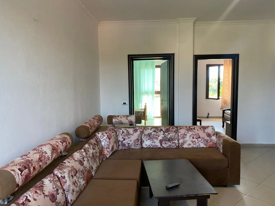 Tirane, jepet me qera apartament 2+1 Kati 2, 110 m² 350 € (Jordan Misja)