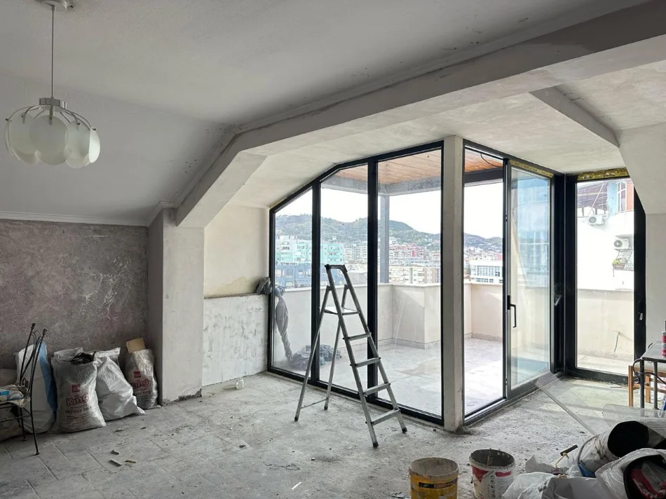 Tirane, shitet apartament duplex 2+1+Ballkon Kati 9, 178 m² 350.000 € 