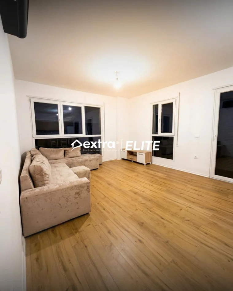 Tirane, jepet me qera apartament 2+1+Ballkon Kati 2, 100 m² 600 € (Trio Tower)