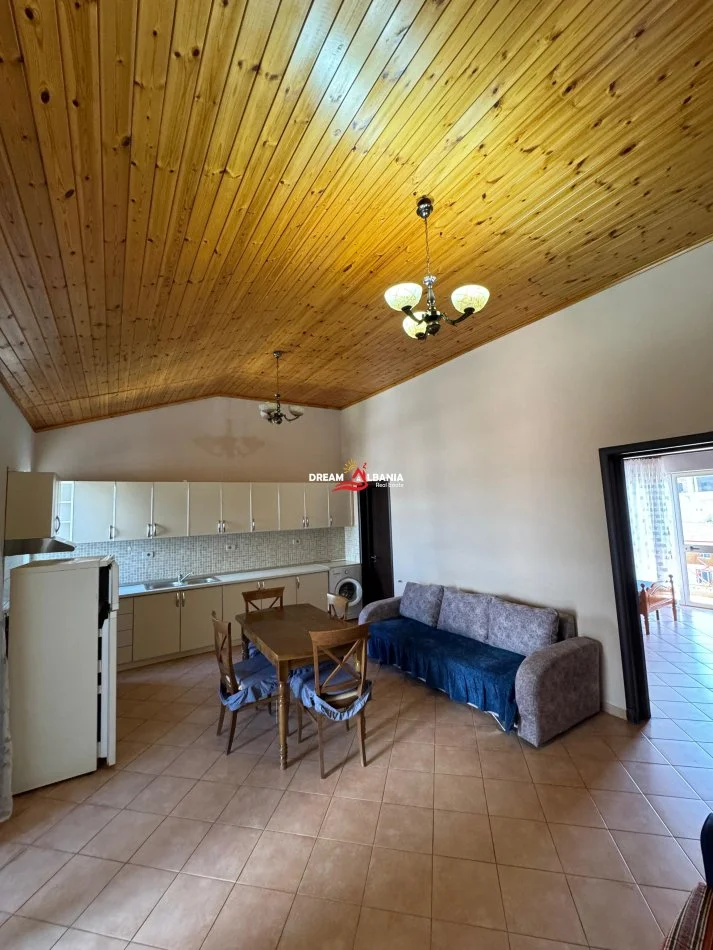 Tirane, jepet me qera apartament 2+1 Kati 4, 100 m² 450 € (tek Tregu Elektrik)