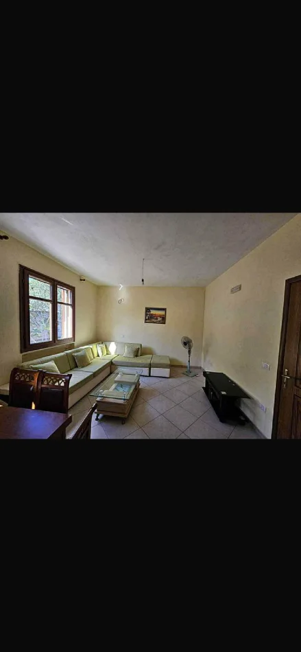 Durres, jepet me qera apartament 2+1 Kati 2, (Cezma Ferres, Durres)
