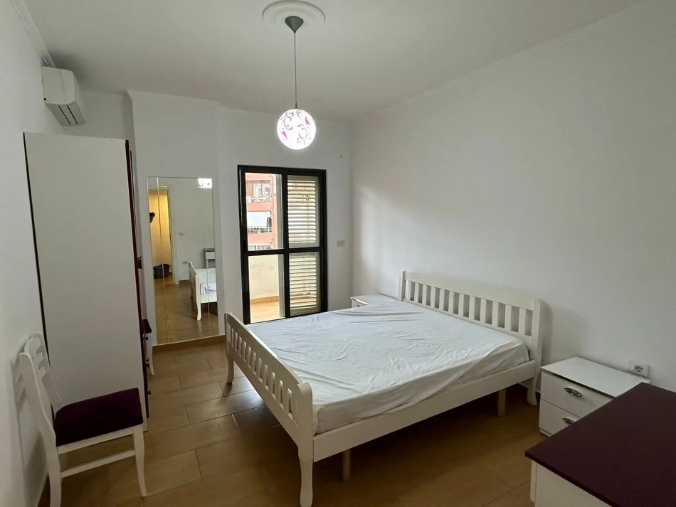 Tirane, jepet me qera apartament 2+1 Kati 7, 85 m² 500 € (Rruga Teodor Keko)