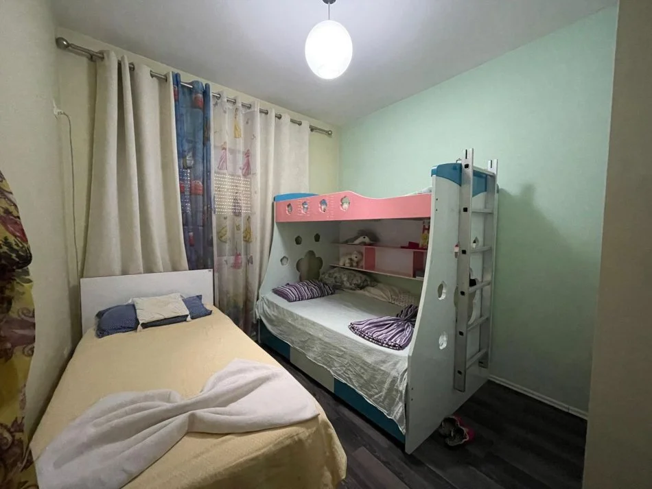 Tirane, jepet me qera apartament 2+1+Aneks Kati 5, 100 m² 550 € (Rruga Sokrat Miho)