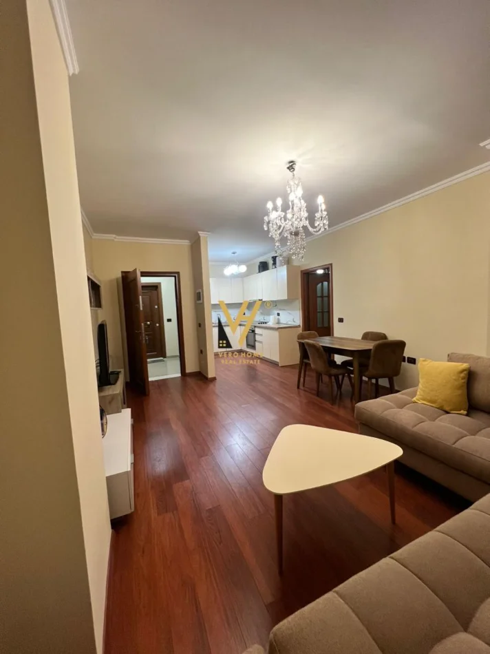 Tirane, shitet apartament 2+1+Ballkon Kati 8, 95 m² 230.000 € (BRRYL)