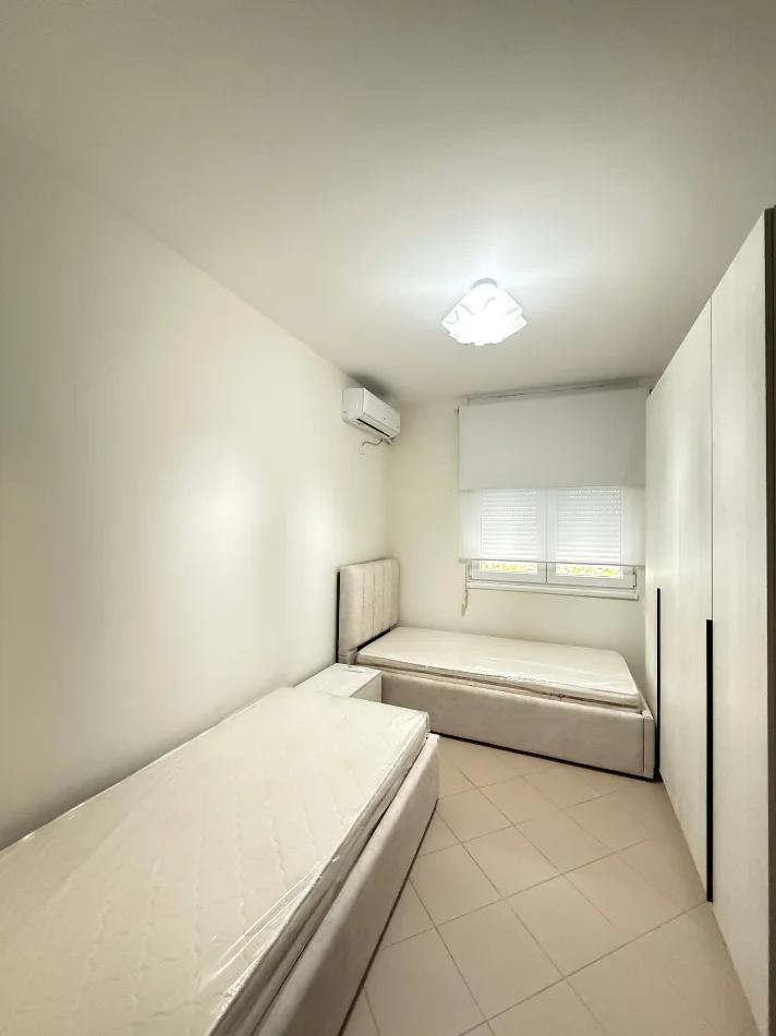 Tirane, jepet me qera apartament 2+1+Ballkon Kati 3, 100 m² 750 € (Kompleksi Magnet)