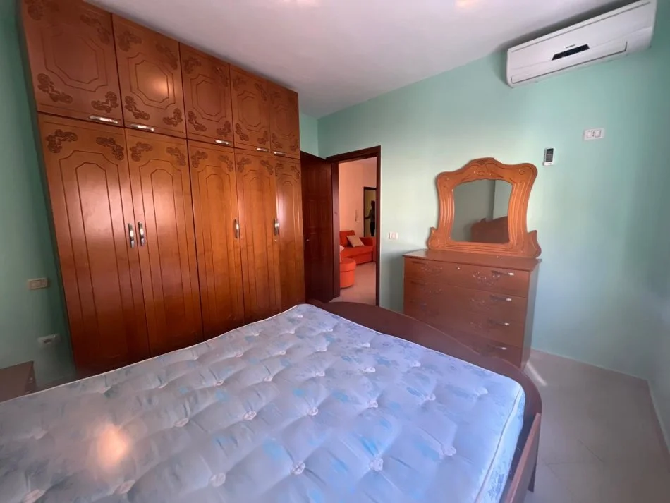 Durres, shitet apartament 1+1+Aneks+Ballkon Kati 3, 65 m² 68.000 € (Shkembi i kavajes)