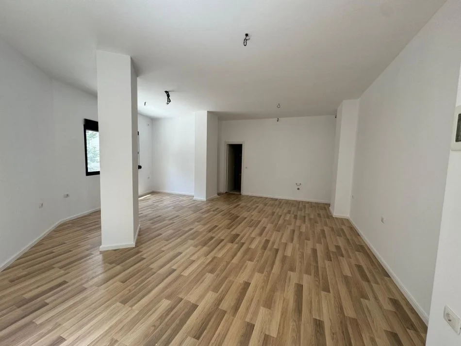 Durres, shitet garsonier 1+1 Kati 1, 51 m² 67.000 € (Pavaresia, Durres)