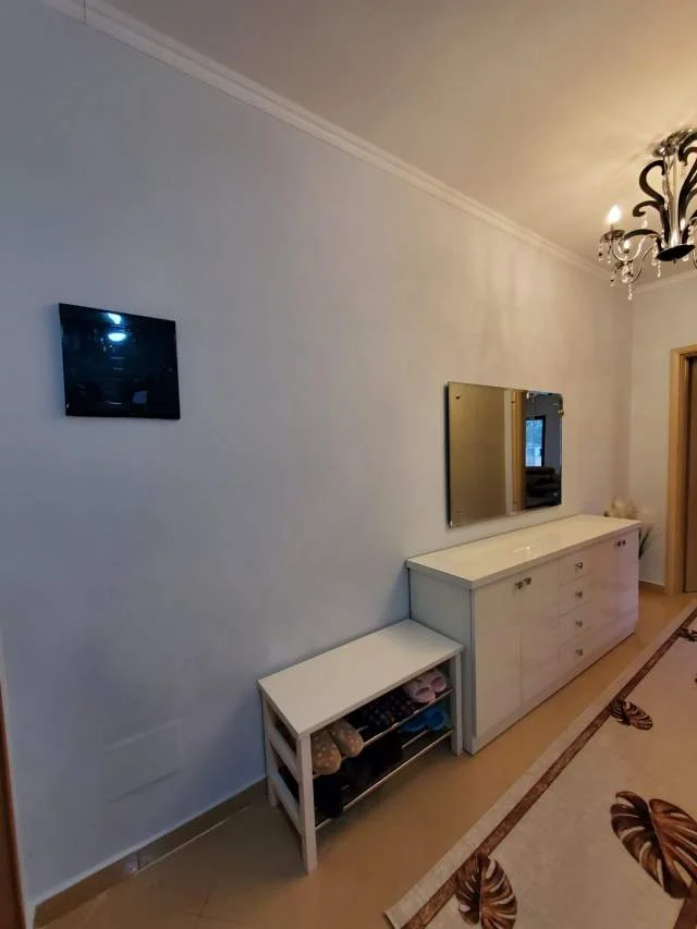 Tirane, jepet me qera apartament 2+1 Kati 2, 97 m² 350 Euro (Muhamed Deliu)