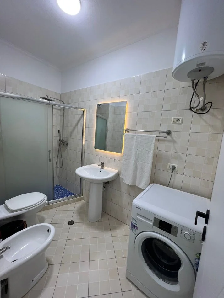 Tirane, shitet apartament 1+1 Kati 7, 66 m² 107.000 € 