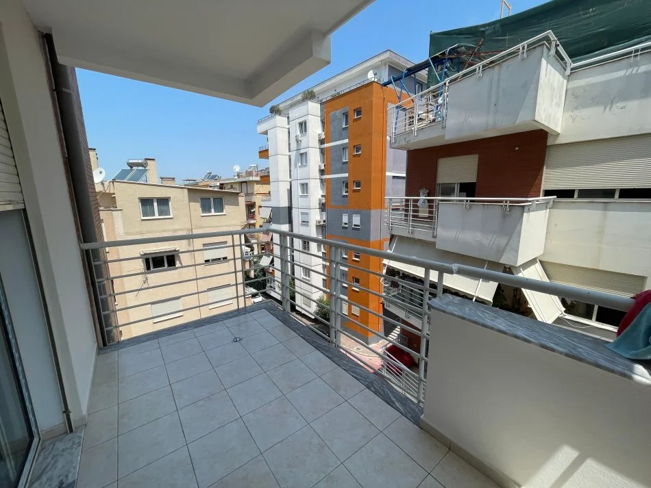 Tirane, jepet me qera apartament 2+1+Ballkon Kati 2, 95 m² 600 € (Neom117168)