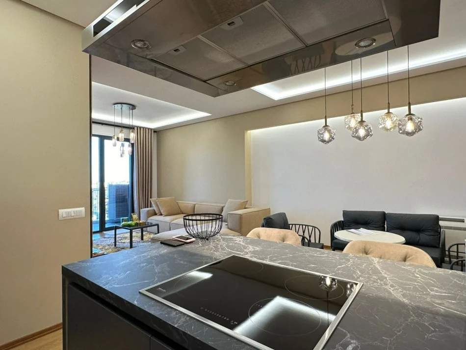 Tirane, jepet me qera apartament 2+1 Kati 7, 131 m² 1.000 € (rruga e kavajes)