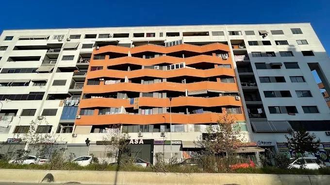 Tirane, shitet apartament 1+1+Ballkon Kati 5, 66 m² 96.000 Lek (Kompleksi Molla)