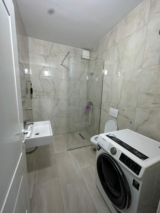 Tirane, jepet me qera apartament 2+1+A+BLK Kati 4, 120 m² 700 Euro (Selvia)