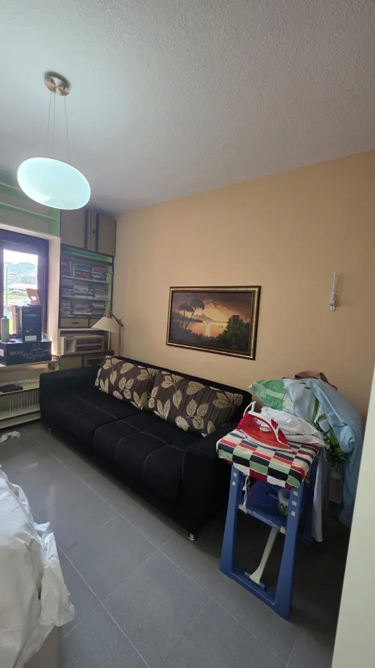 Tirane, jepet me qera apartament 2+1 Kati 4, 90 m² 950 € (Rruga Kosovareve)