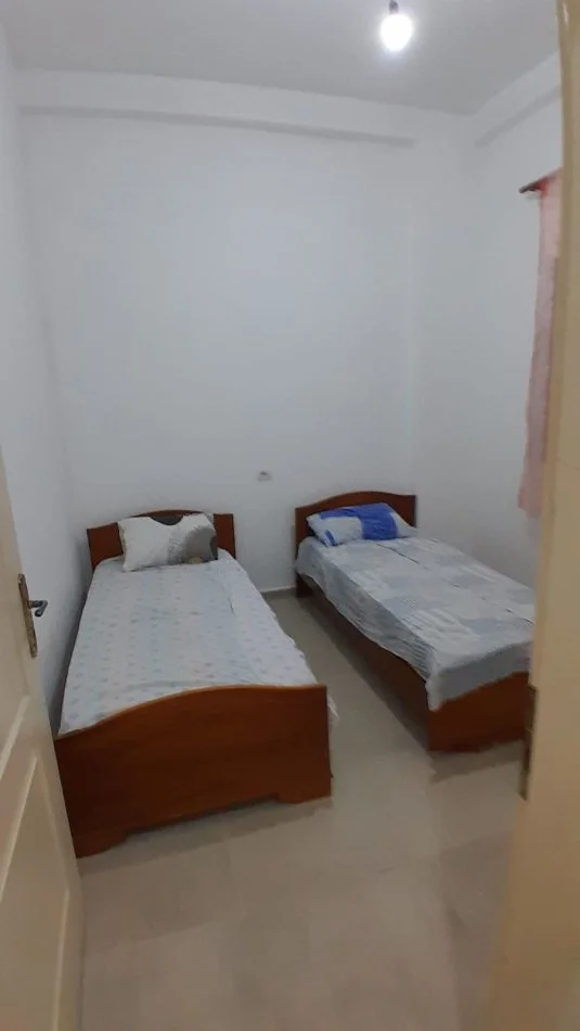 Tirane, Apartament 2+1 me qira (Kopshti  Botanik)