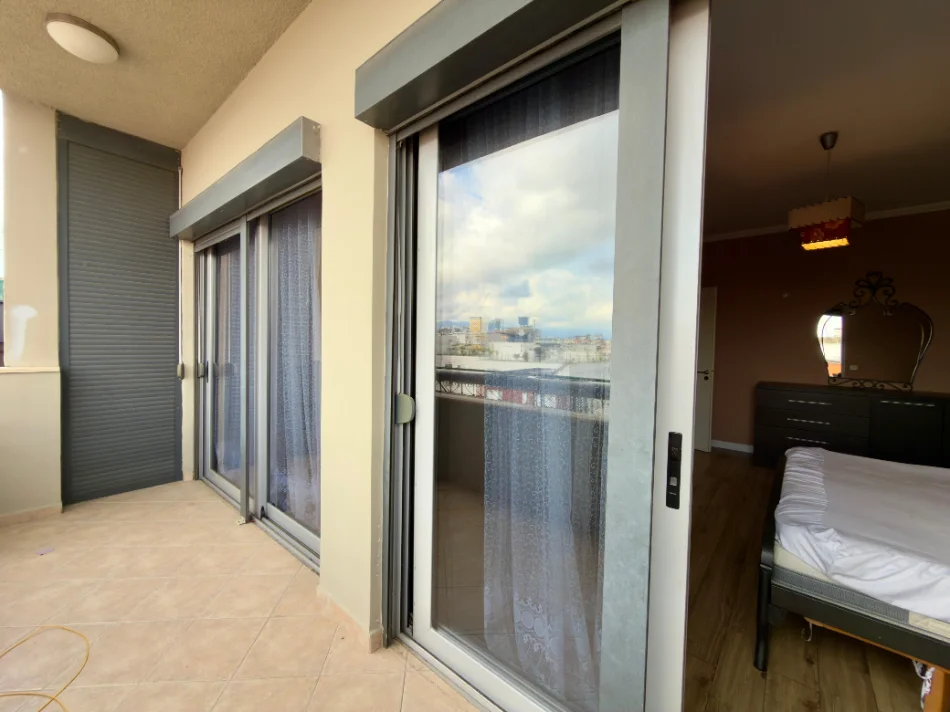 Tirane, shitet apartament 3+1+Ballkon Kati 10, 133 m² 355.000 € (Liqeni Artificial)