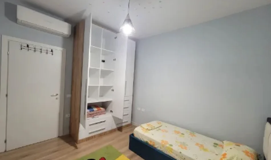 Tirane, jepet me qera apartament 2+1 Kati 6, 86 m² 600 €