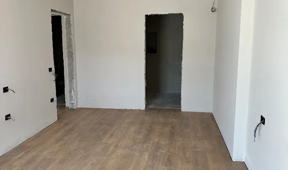 Tirane, jepet me qera ambjent biznesi Kati 2, 117 m² 1.900 € 