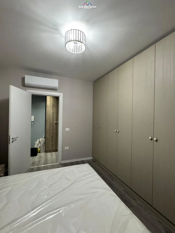 Tirane, jepet me qera apartament 1+1+Ballkon Kati 7, 70 m² 600 € (don Bosko, Trio Tower Residence)