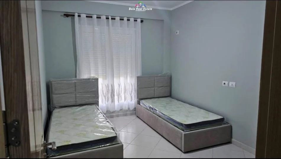 Tirane, jepet me qera apartament 2+1 Kati 1, 90 m² 680 € (kopshti zoologjik)