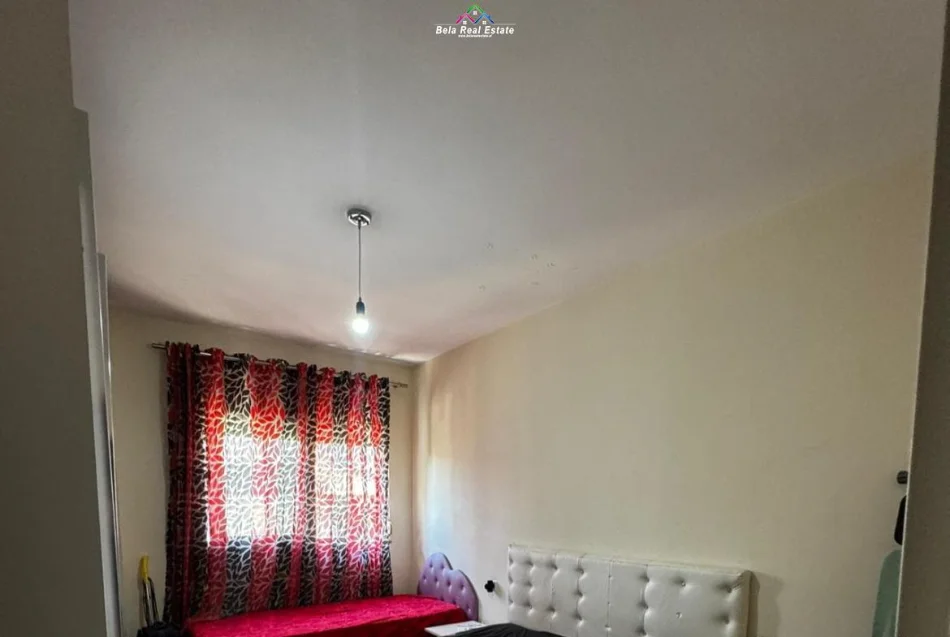 Tirane, jepet me qera apartament 1+1+Ballkon Kati 4, 50 m² 420 € (astir)