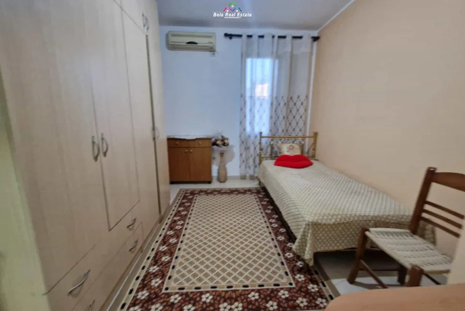 Tirane, jepet me qera apartament 2+1 Kati 1, 90 m² 600 € (selite)