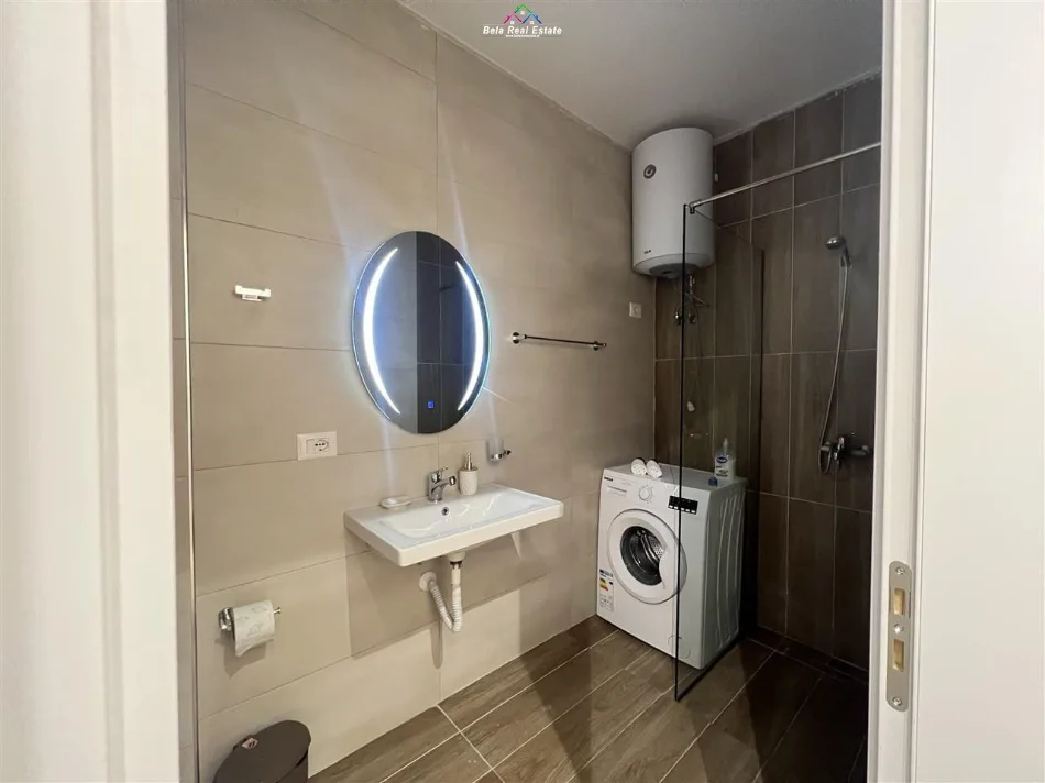 Tirane, jepet me qera apartament 1+1+Ballkon Kati 9, 70 m² 580 € (don bosko)
