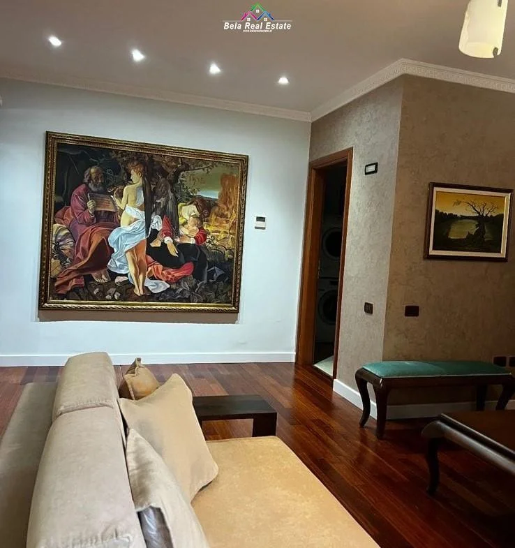 Tirane, shes apartament 2+1 Kati 3, 140 m² 650.000 € (sami frasheri)