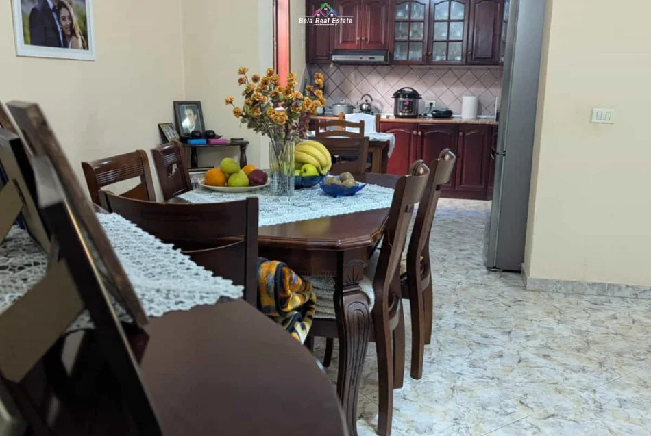 Tirane, shes Vile 3 Katshe , 260 m² 520.000 € (don bosko)