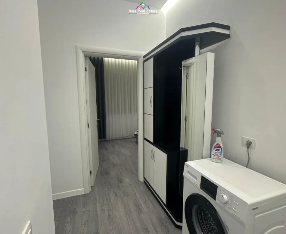 Tirane, jepet me qera apartament 1+1+Ballkon Kati 1, 55 m² 740 € (rruga elbasanit)