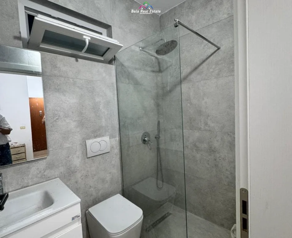 Tirane, shes apartament 2+1 Kati 2, 72 m² 140.000 € (5 maji)
