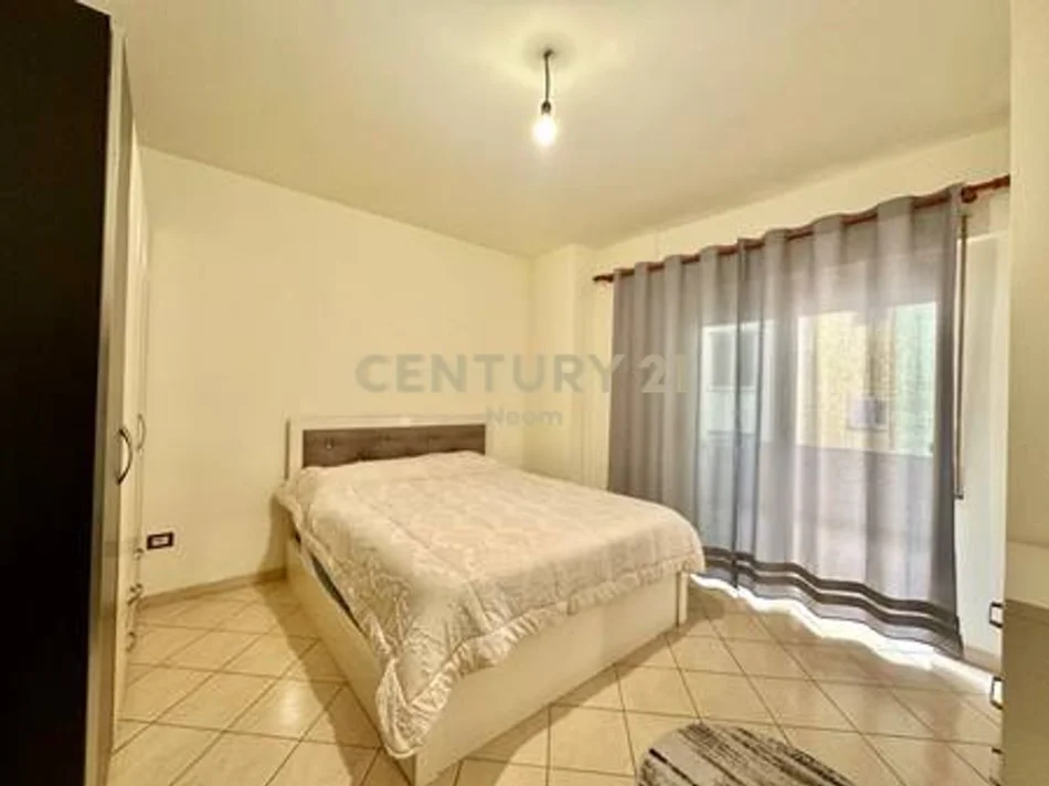 Tirane, jepet me qera apartament 2+1 Kati 4, 600 €