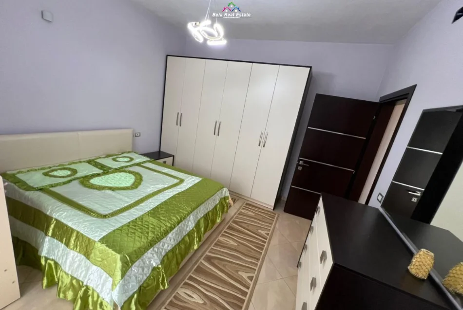 Tirane, jepet me qera Vile 3+1+Ballkon , 100 m² 680 € (shkoze)