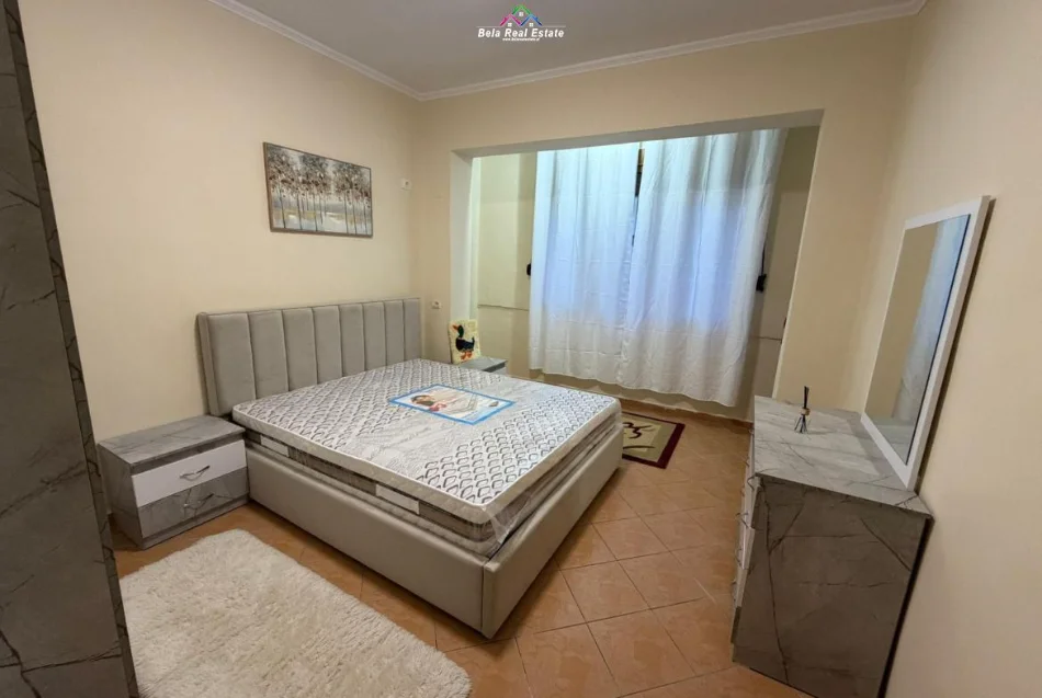 Shqiperi, jepet me qera apartament 1+1 Kati 4, 60 m² 500 € (ish restorant durresi)