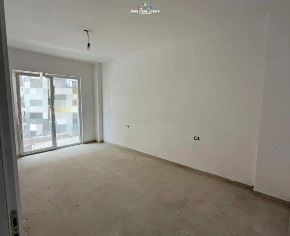 Tirane, jepet me qera zyre Kati 1, 120 m² 1.260 € (dritan hoxha)