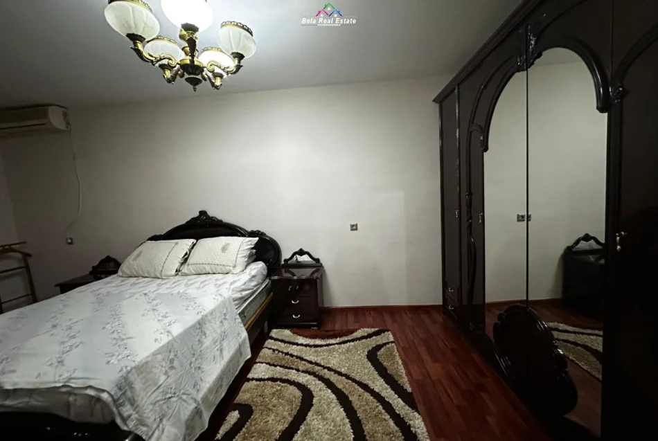 Tirane, jepet me qera apartament 2+1 Kati 4, 80 m² 580 € (mine peza)
