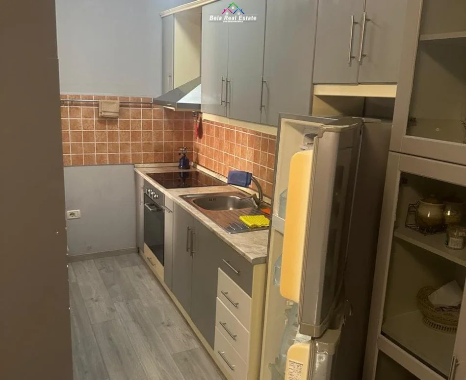 Tirane, jepet me qera 1+1 Kati 6, 70 m² 750 € (Rruga e Elbasanit)
