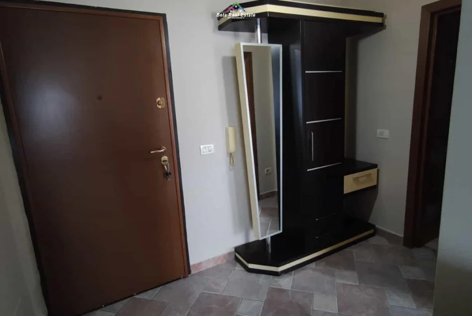 Tirane, jepet me qera apartament 1+1+Ballkon Kati 10, 70 m² 630 € (shkolla e baletit)