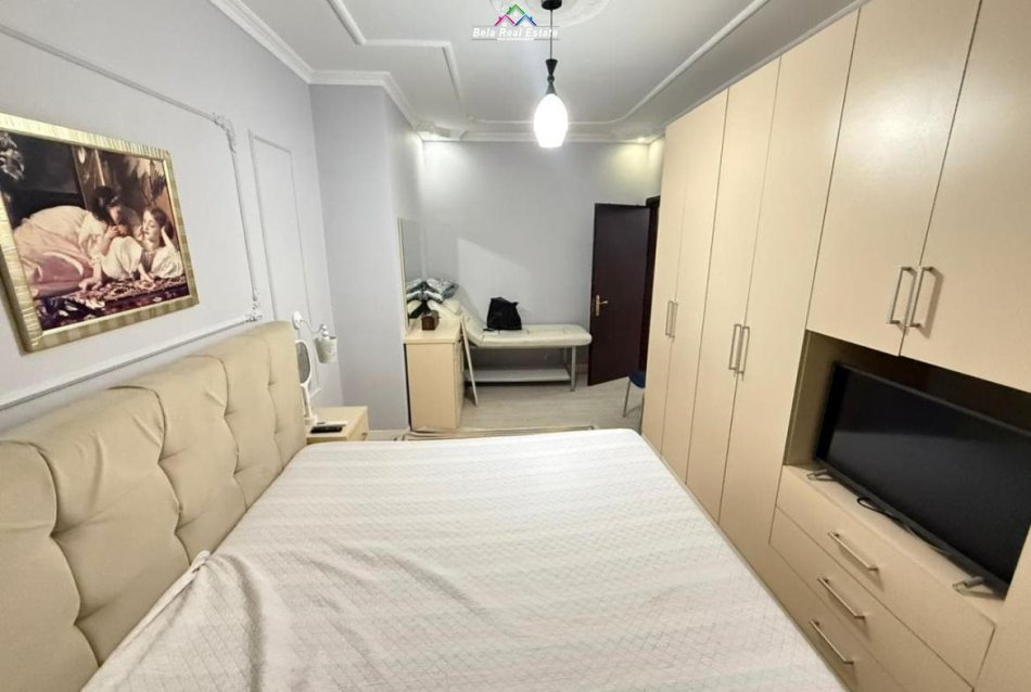 Tirane, jepet me qera apartament 2+1 Kati 5, 97 m² 500 € (erzen lita)