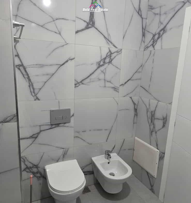 Tirane, jepet me qera apartament 1+1 Kati 7, 74 m² 470 € (astir)