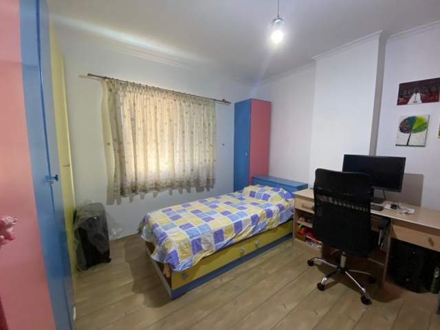 Tirane, jepet me qera apartament 2+1+BLK Kati 4, 110 m² 700 Euro