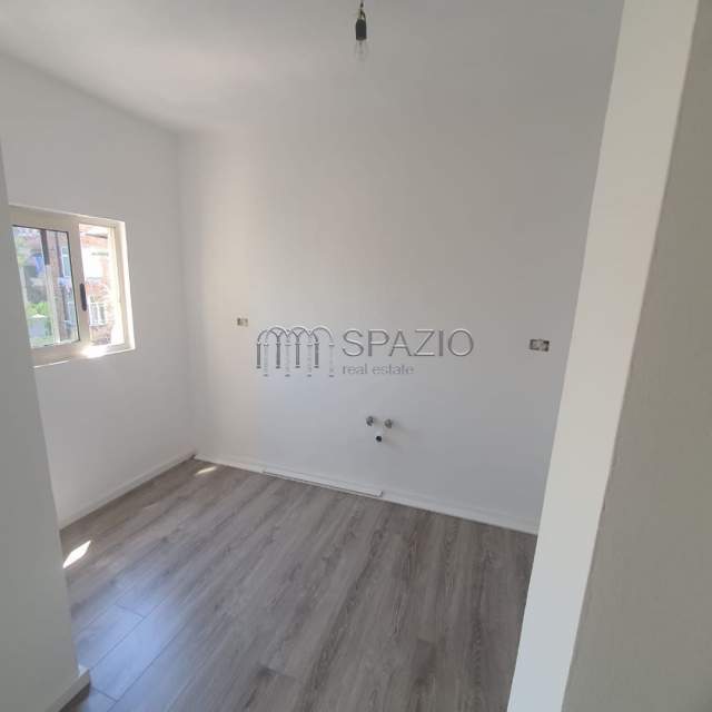 Tirane, shitet apartament 2+1+BLK Kati 4, 75 m² 110.000 Euro