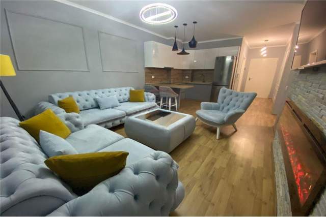 Tirane, jepet me qera apartament 2+1 Kati 5, 92 m² 550 Euro (komoleksi Kontakt)